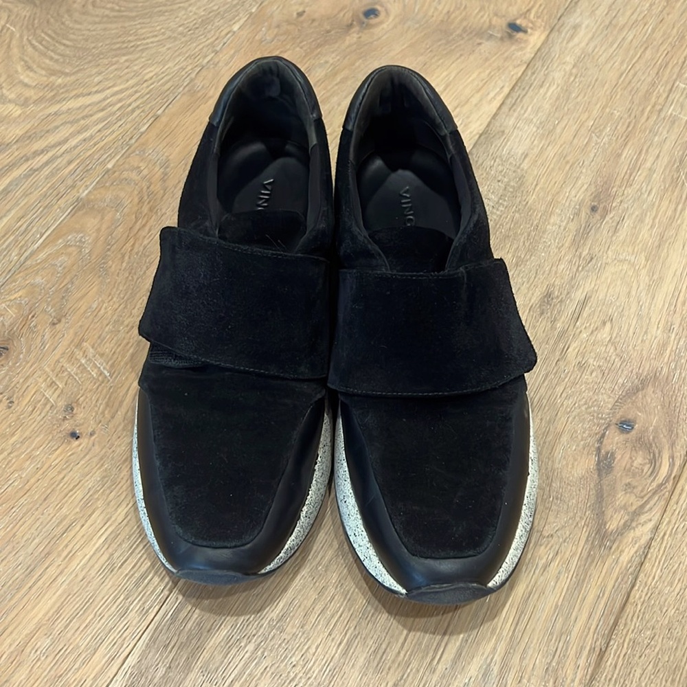 Vince “Gage” Leather & Suede Sneakers – Black | Size 8 (Fits 8.5)